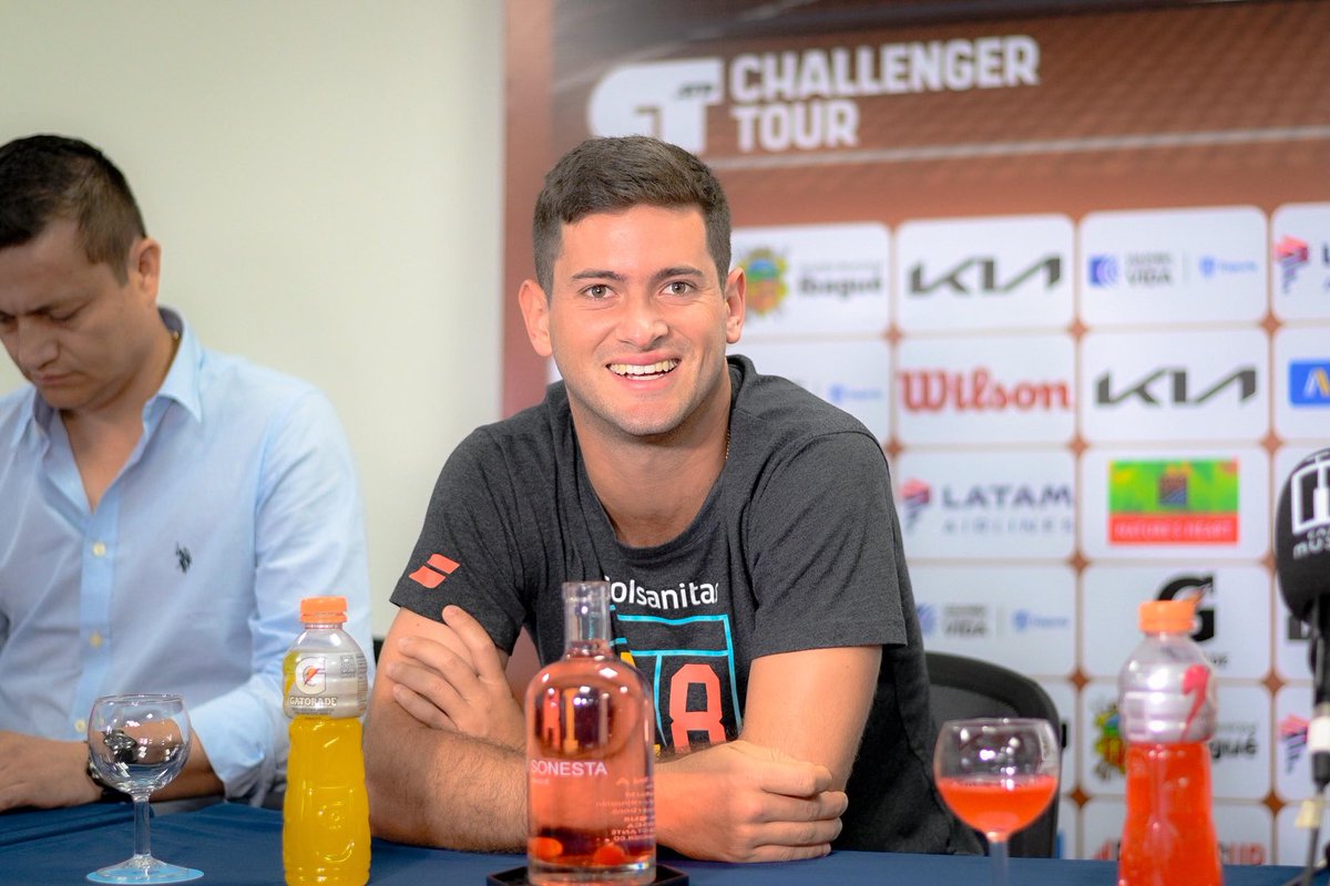 JhanEFontalvo's tweet photo. Cuando nadie más se atreve a hacer torneos ATP en Colombia, nosotros apostamos por mantenerlos. Primera vez de un Challenger en Ibagué, gran acogida .Otra oportunidad para los tenistas Colombianos,no criticamos, hacemos.
Vamos Ibague.!!! https://t.co/zAosFKB9j6