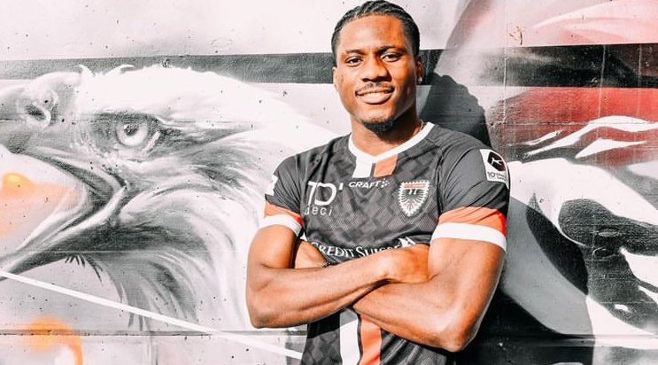 Bolzplazz's tweet photo. ✍️ | Interesting new strikers in the Challenge League:

🇱🇷 Aarau signs Liberian attacker Emmanuel Ernest (23) from Northern Cypriot club Celtinkaya (29 goals last season)

🇨🇭Darian Yana (20) joins Nyon after a breakout year in Vevey (13 goals) — fired his club to promotion https://t.co/jkAuhJ1Ufk