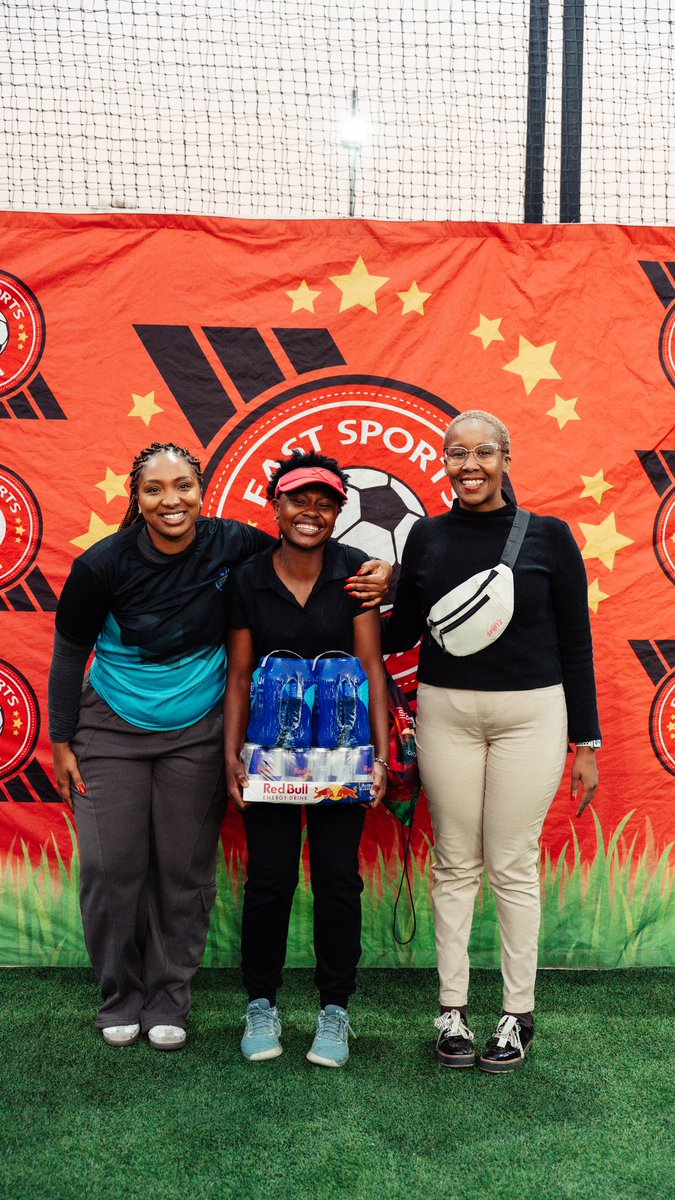 boom_monate's tweet image. Congratulations to 20 Somethings A for 2nd place ! 🥈🏐 

You set the standard for teamwork &amp;amp; leadership - unified uniforms, arriving early and warming up religiously before every game 👏

It’s clear that everyone in the team is a captain! 😂🙌 

See you at the #SpringGames 🌸