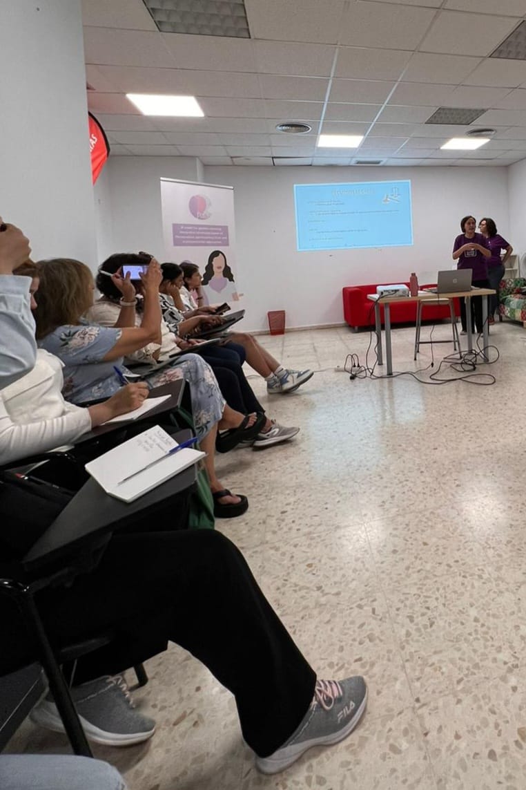 El Proyecto de Urgencias de Fundación Sevilla Acoge ha participado activamente en uno de los talleres organizados en colaboración con <a href="/INCOMAgroup/">INCOMA</a> Este taller ha sido una oportunidad para:

[🧵👇🏽]