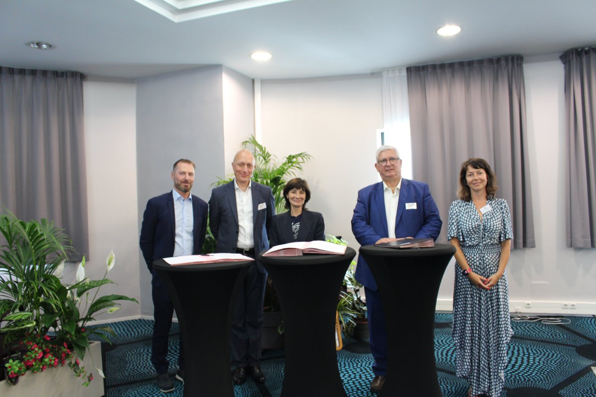 La Poste Groupe NA tweet media