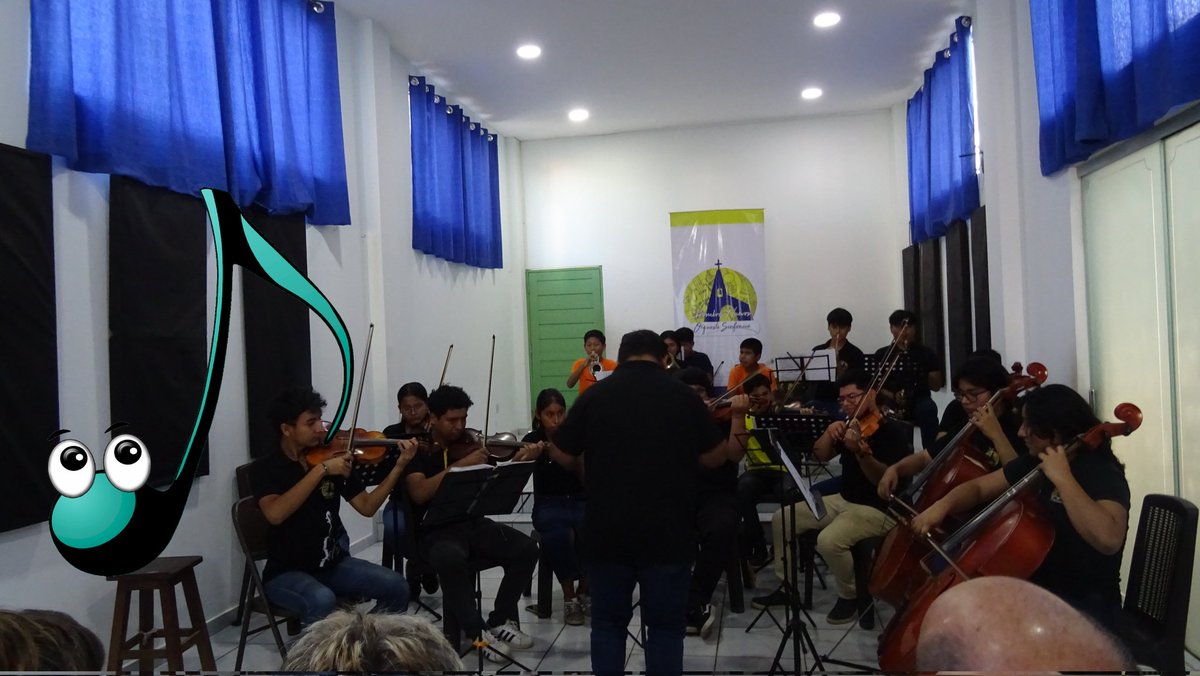 CeipMelquiades's tweet photo. Ayer estuve con Fa visitando la Fundación Hombres Nuevos en Sta Cruz  de la Sierra. Bolivia, y ¿a que no sabéis que vimos?... 
"La música transforma la vida de las personas" @cabezondepisu @educacyl @Edudesarrollo @UNICEFCyL @cfievalladolid https://t.co/pxpgzDvp52