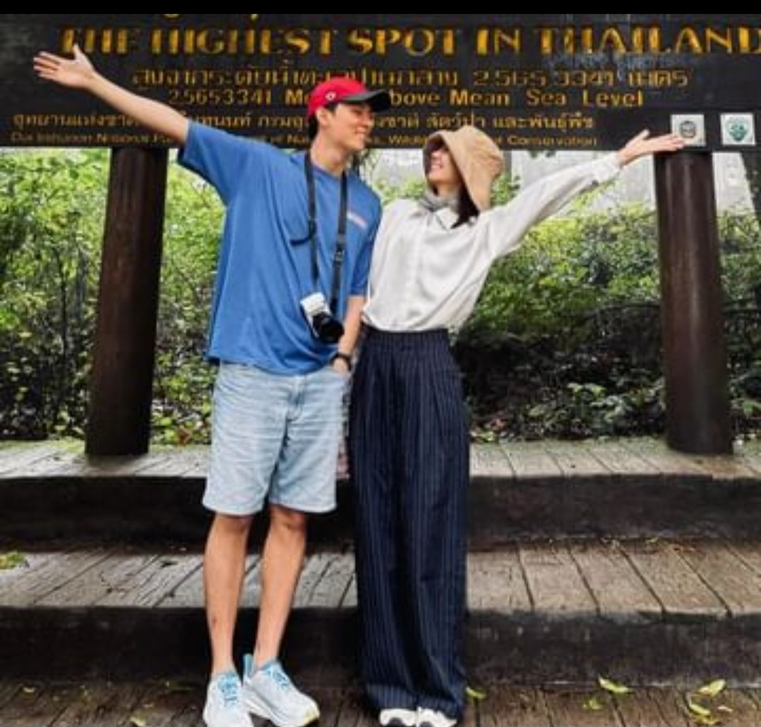 เอารูปคู่ไปแก้เหงาก่อนชาวเรา😅 #ก็อตริชชี่