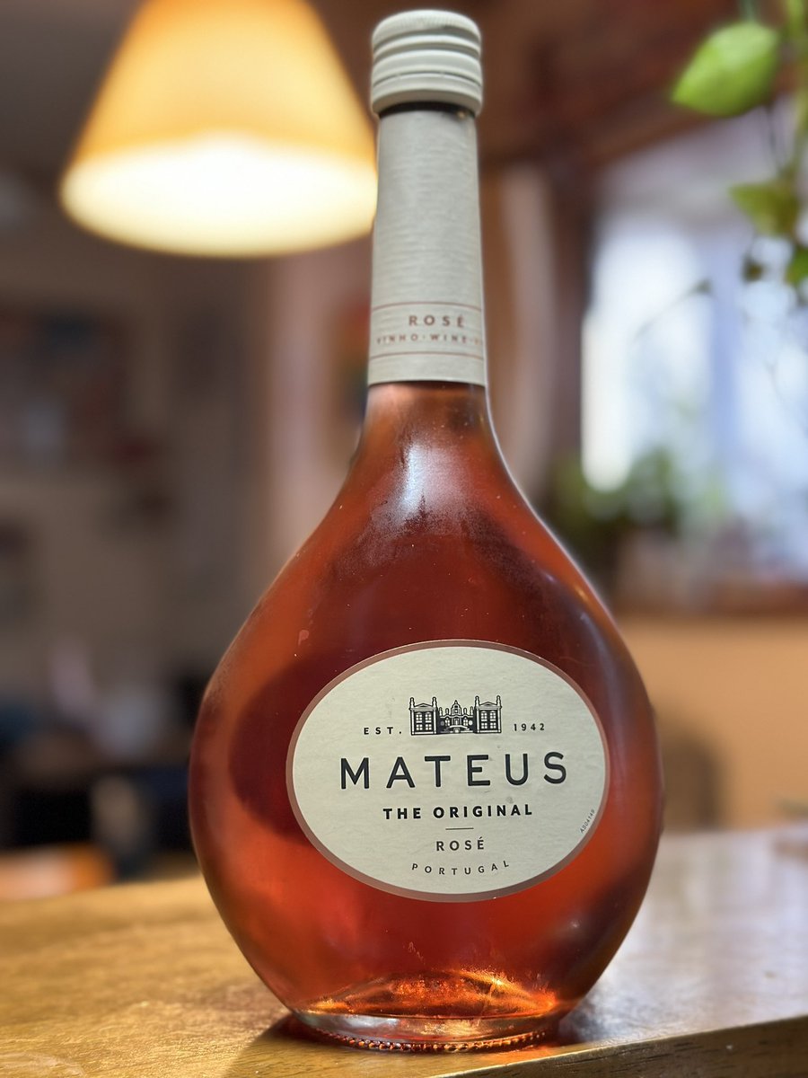 ko_viv's tweet image. 今夜のお供  Mateus 💙🧡💙☺️

#vvaren #vvaren2024 #MatheusJesus