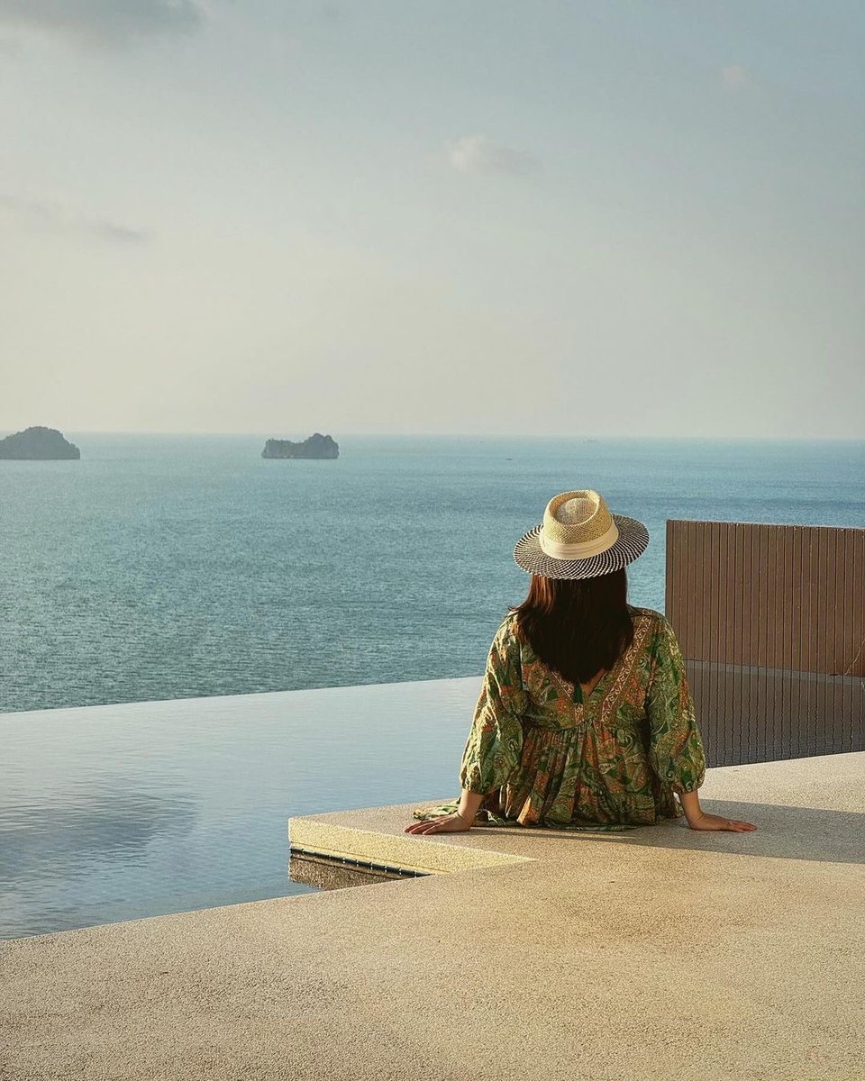 Experience breathtaking views and the finest indulgences on your next getaway to #ConradKohSamui

📸 @edna0509

#StayInspired #Sunset #GoldenHour #Thailand