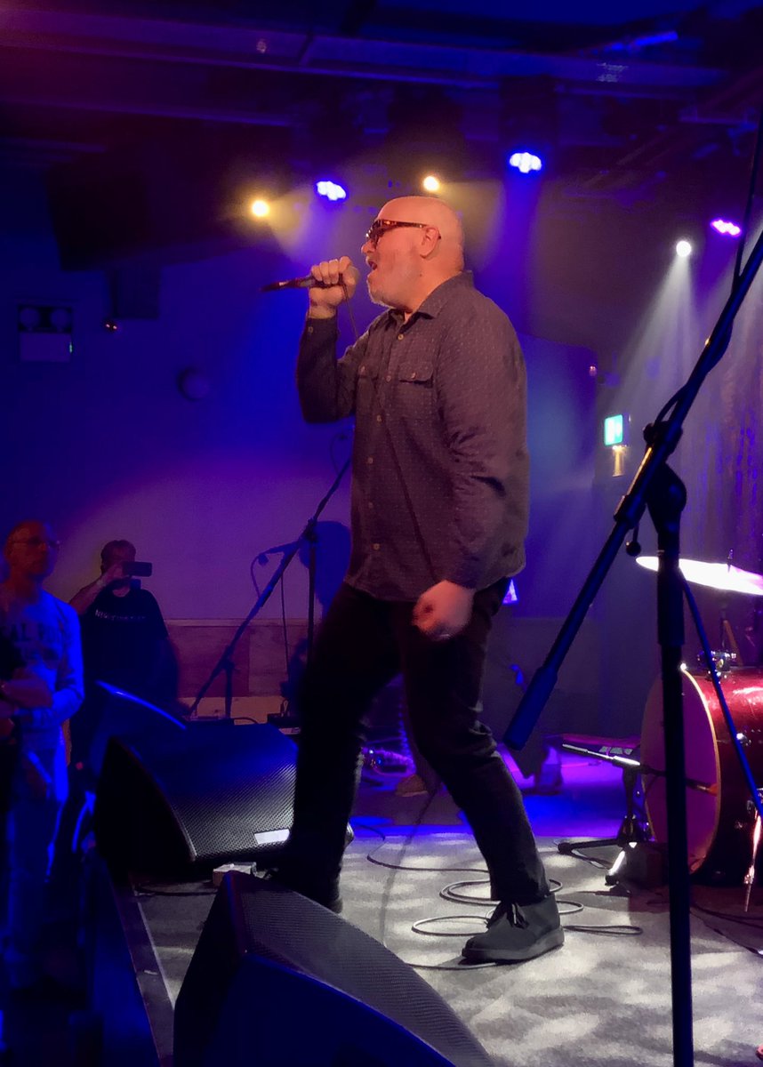 saintetian's tweet photo. Was a real privilege to see The Reds,Pinks &amp; Purples in Leeds last night! It was so bloody great it felt like it was over in ten minutes! Hope they return sometime soon @GlennDonaldson @Nath_Brudenell https://t.co/sx4WcuH0t3
