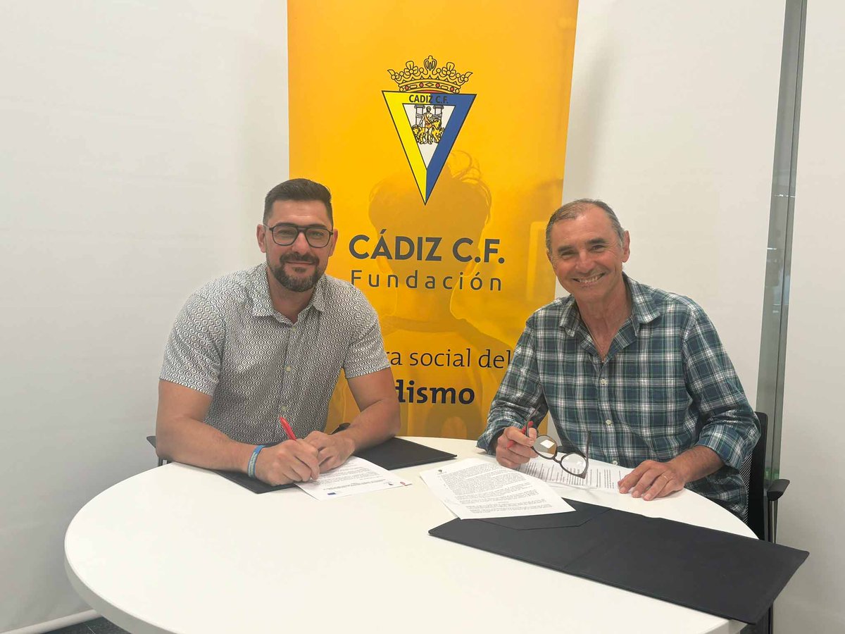 Cadiz_Fundacion's tweet image. 🖊️ La Fundación renueva tres convenios de colaboración con Tierra de Todos (@PMTDT), @AInvidente y @ongsurgencia acudieron al Nuevo Mirandilla para la rúbrica de la firma
cadizcf.com/noticias/la-fu…