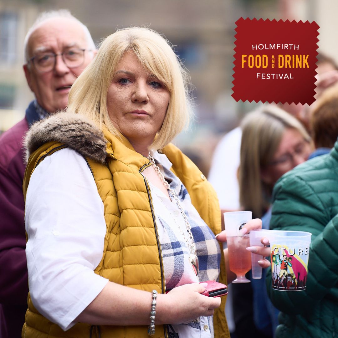 We're proud to be a #PlasticClever festival 💚

We recognise the importance of reducing the amount of single-use plastics and have asked our traders not to use plastic bottles, utensils or bags.