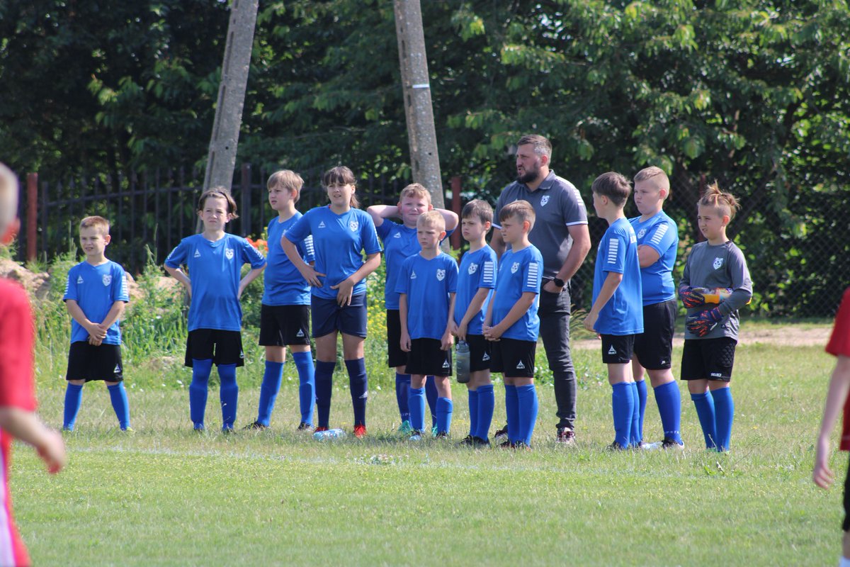 Tak jak trener Mirosław Jabłoński opowiedział w poprzednim nagraniu. W każdym podokręgu odbył się turniej selekcyjny podczas którego wybrani rozegrali w środę finał w Warszawie 🏆

#mazowszesercepolski