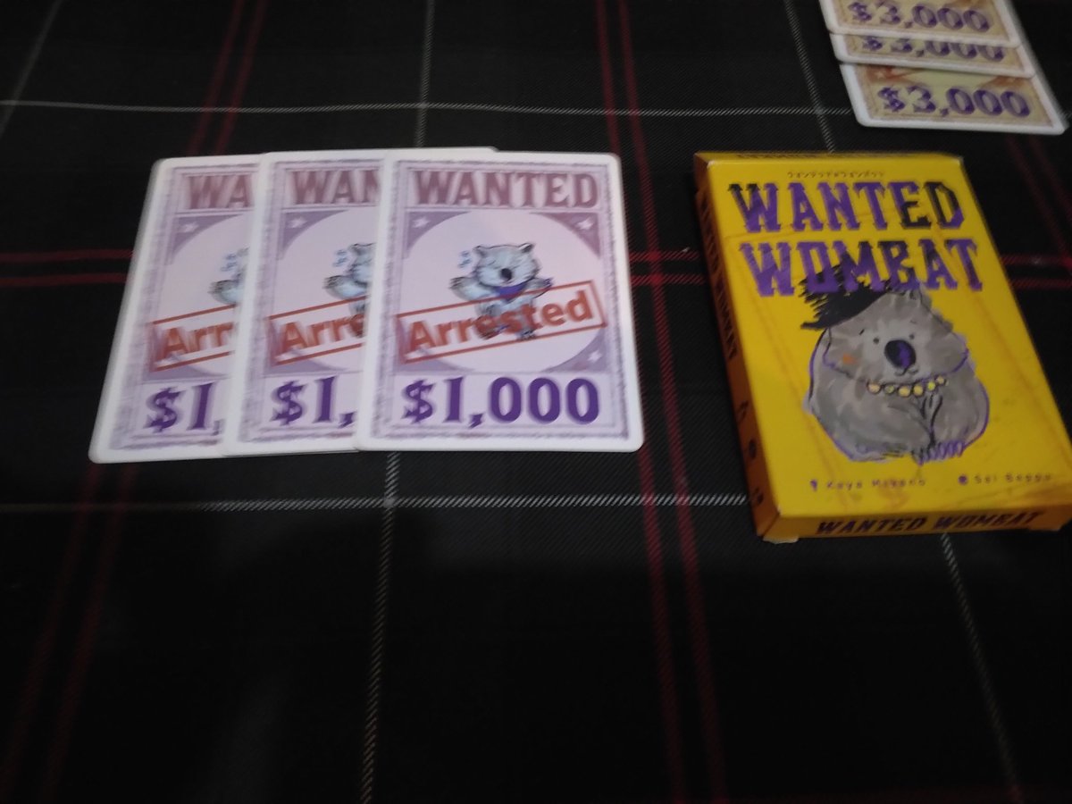 #賽翁 さんの #木曜ゲーム会 に参加しました

神戸の写真を撮りまくって得点を稼ぐ
得点を有効にするギミックや
名所巡りポイント等
やりたいことがいっぱいで楽しい、ズームイン神戸

１０００を二回宣言して毎回
１０００と３０００を引く
勝ち点が貯まらない、ウオンテッドウオンバット