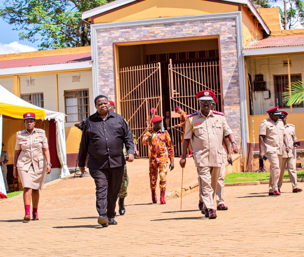 UgandaPrisons's tweet image. Minister of Internal Affairs, Hon. Maj. Gen (Rtd) Kahinda Otafiire, arrives at Prisons Academy and Training School Luzira to officiate the passout ceremony of 31 senior prison officers.