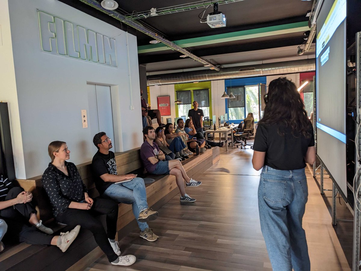 Una fantasía la formación que nos compartió ayer nuestra Product Manager <a href="/helenaollerb/">Helena Oller Biurrun</a> 

"Del escenario a la oficina"