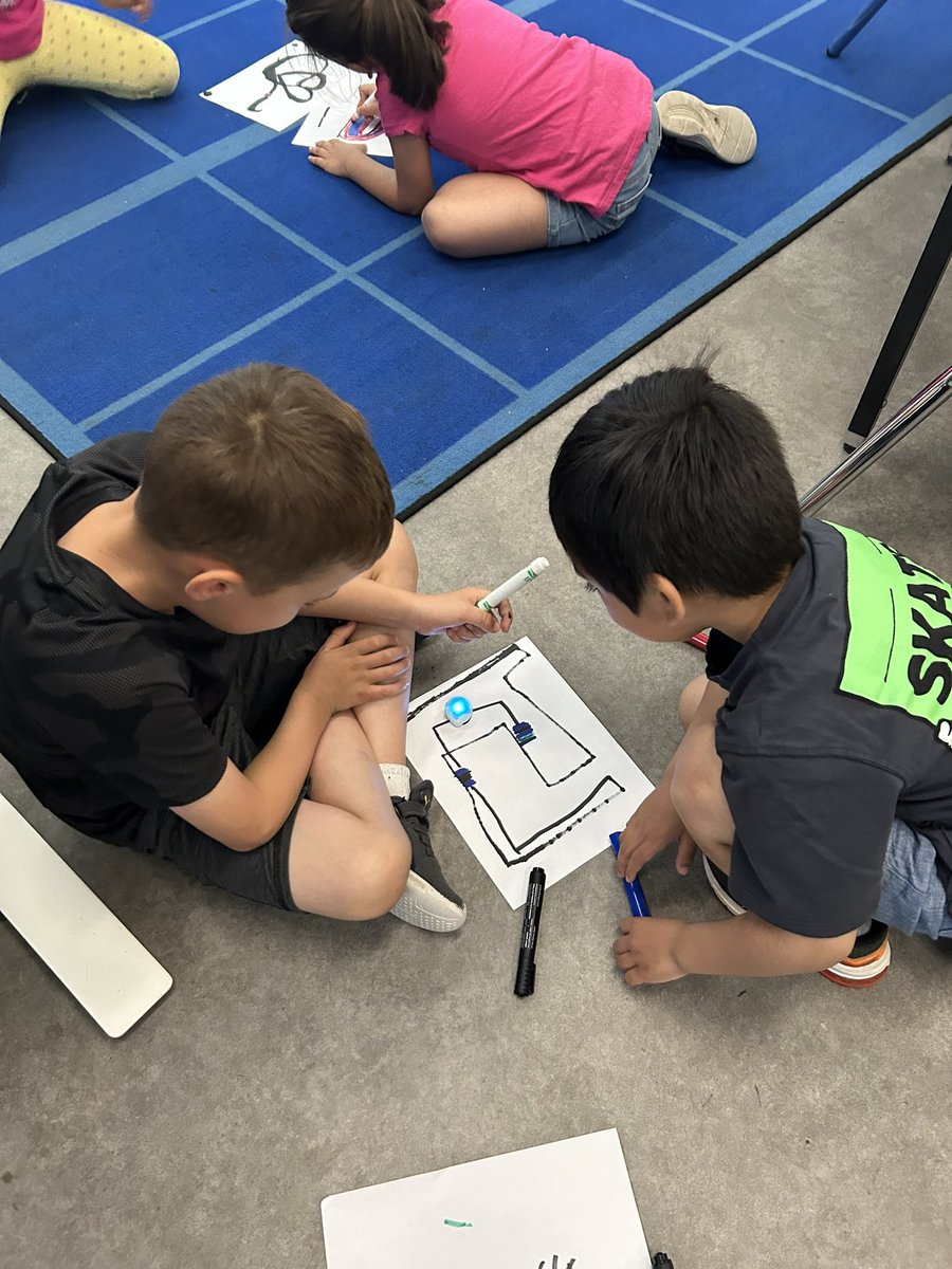 MissLEmmanuel's tweet image. We can’t get enough of these ozobots!! We tested out different colour codes to help our ozobots spin, turn, speed up and slow down!👏🏽🤩
•
@OttCatholicSB @SMYocsb #ocsbMath #ocsbCodes