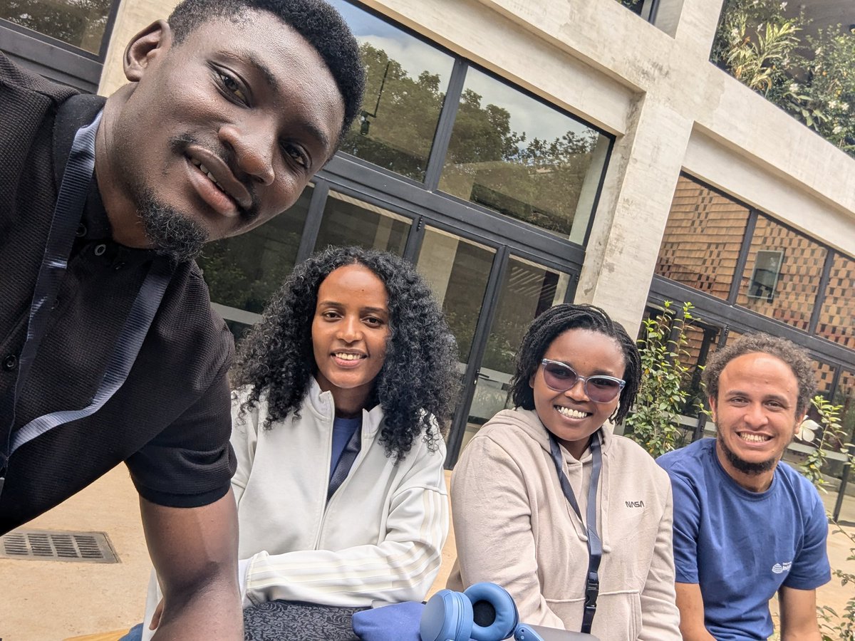 Met incredible and smart minds at #IndabaX Rwanda. <a href="/00markphillip/">Mark Phillip</a> <a href="/FrancisYuyun/">Yuyun Francis</a> <a href="/francistata/">francico areal</a>