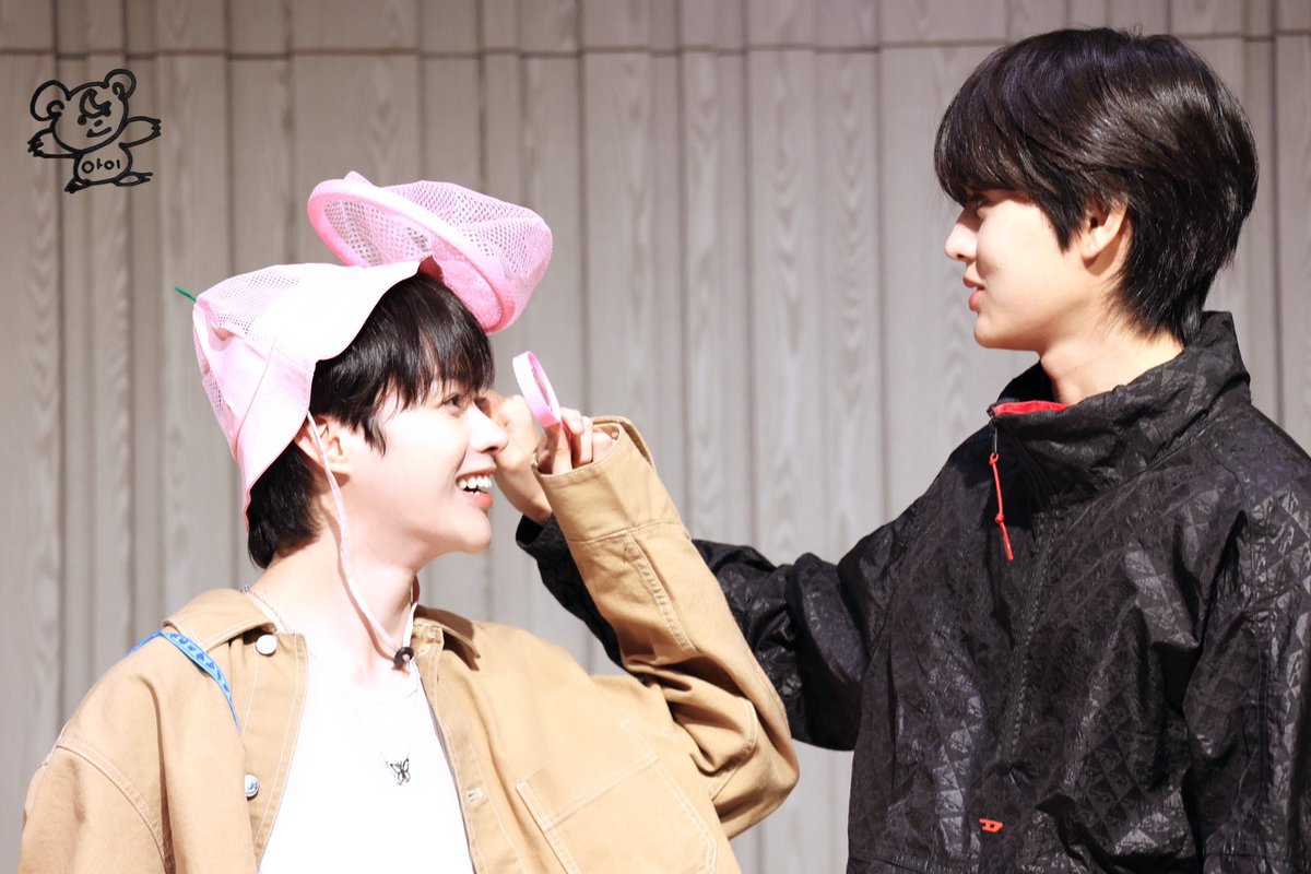 ai_iE0302's tweet photo. 240621

🐰🐻+🐶🦉+🌻🐥 = 🤍

#템페스트 #TEMPEST 
#LEW #한빈　#형섭　#혁　#은찬　#태래 
@TPST_twt https://t.co/Yexn92QmVo