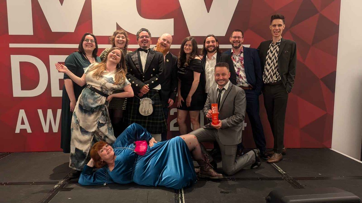 RareLtd's tweet image. Exciting news! Last night we took home the award for Ongoing Innovation of the Year at @MCV_DEVELOP for our continued work on Sea of Thieves. Who knew pirates could be so innovative? And no, we didn't nick it off a Galleon.