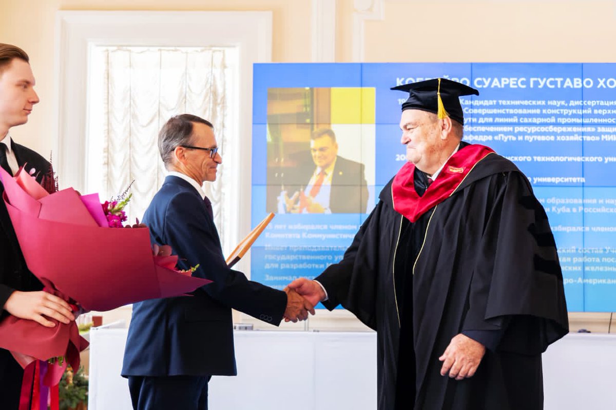 Buenos días, un gran reconocimiento para nuestro compañero y para la #Cujae  en su 60  Aniversario 💚 <a href="/AlmaCujae/">Alma Cujae</a> <a href="/GCobreiro/">Gustavo Cobreiro</a> #Cuba