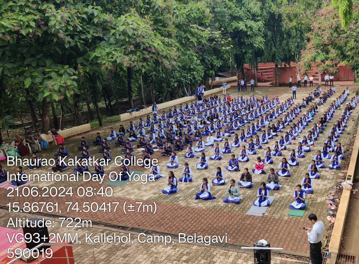 BKCNSS's tweet photo. #InternationaYogaDay was celebrated by the NSS volunteers of Bhaurao Kakatkar College, Belgaum on 21/6/24, under the theme Yoga for Self and Society. https://t.co/HPTtqmzXvP