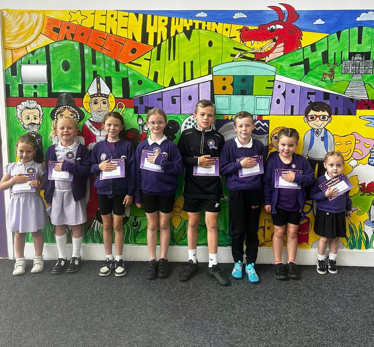Huge congratulations to this week's ⭐️Stars of the Week ⭐️. Well deserved! We are all so proud of you 👍🏻<a href="/BaeBaglan/">Ysgol Bae Baglan</a> #serenyrwythnos