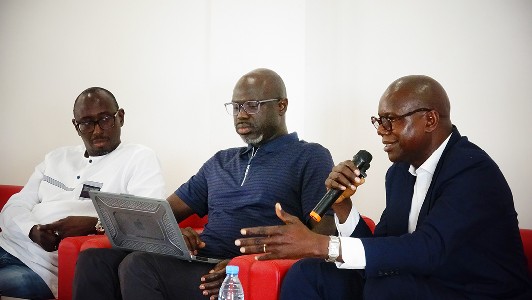 MahtarMbow's tweet photo. #conférence𝗣𝗮𝗻𝗲𝗹 𝘀𝘂𝗿 𝗹'𝗜𝗔 à 𝗹'𝗨𝗔𝗠 : 𝗣𝗿𝗼𝗺𝗼𝘂𝘃𝗼𝗶𝗿 𝘂𝗻𝗲 𝗶𝗻𝘁𝗲𝗹𝗹𝗶𝗴𝗲𝗻𝗰𝗲 𝗮𝗿𝘁𝗶𝗳𝗶𝗰𝗶𝗲𝗹𝗹𝗲 𝗶𝗻𝗰𝗹𝘂𝘀𝗶𝘃𝗲 𝗲𝘁 é𝘁𝗵𝗶𝗾𝘂𝗲 𝗮𝘂 𝘀𝗲𝗿𝘃𝗶𝗰𝗲 𝗱𝗲 𝗧𝗼𝘂𝘀. #panelia #IAéthique #Innovations #IA #UAM2024 #universités #Compub https://t.co/l76p2pNL9n