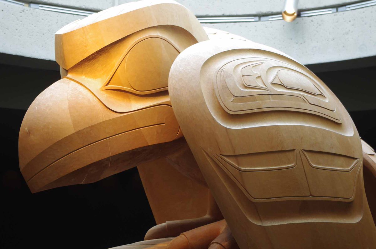 treehuggerzca's tweet image. Today we take a moment to celebrate  the history of the Indigenous People in Canada. On the pic you can see the artwork of an important canadian indigenouss artist, Bill Reid. It&apos;s called The Raven and The First Men #NationalIndigenousPeoplesDay