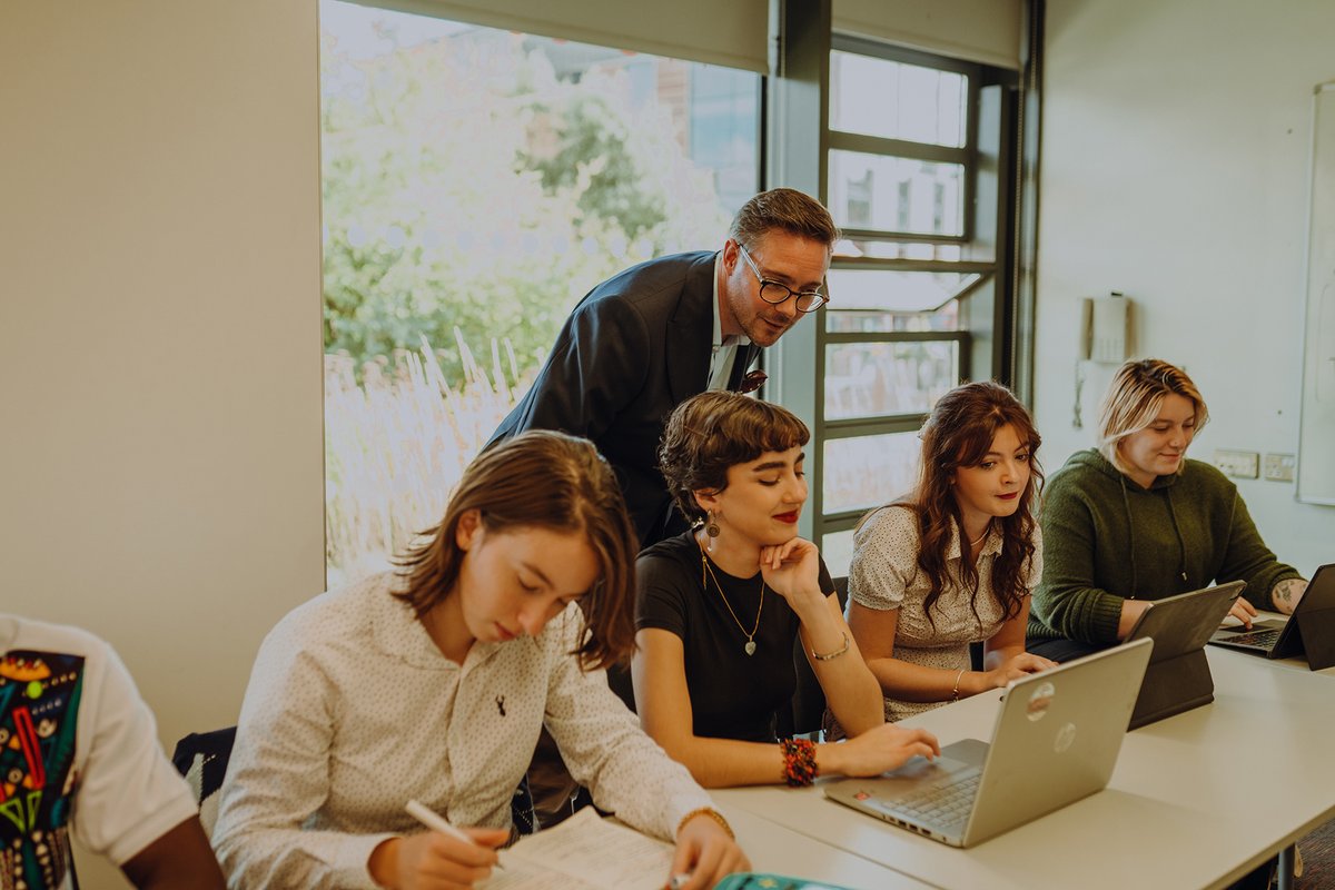 Don’t forget we’re holding an Online Open Day on Wed  26 June. Find out more about <a href="/RoyalHolloway/">Royal Holloway</a>  university and hear directly from the School of Business &amp; Management about what it’s like to study here, plus a chance to ask your own questions. Sign up: tiny.cc/RH-OnlineOpenD…
