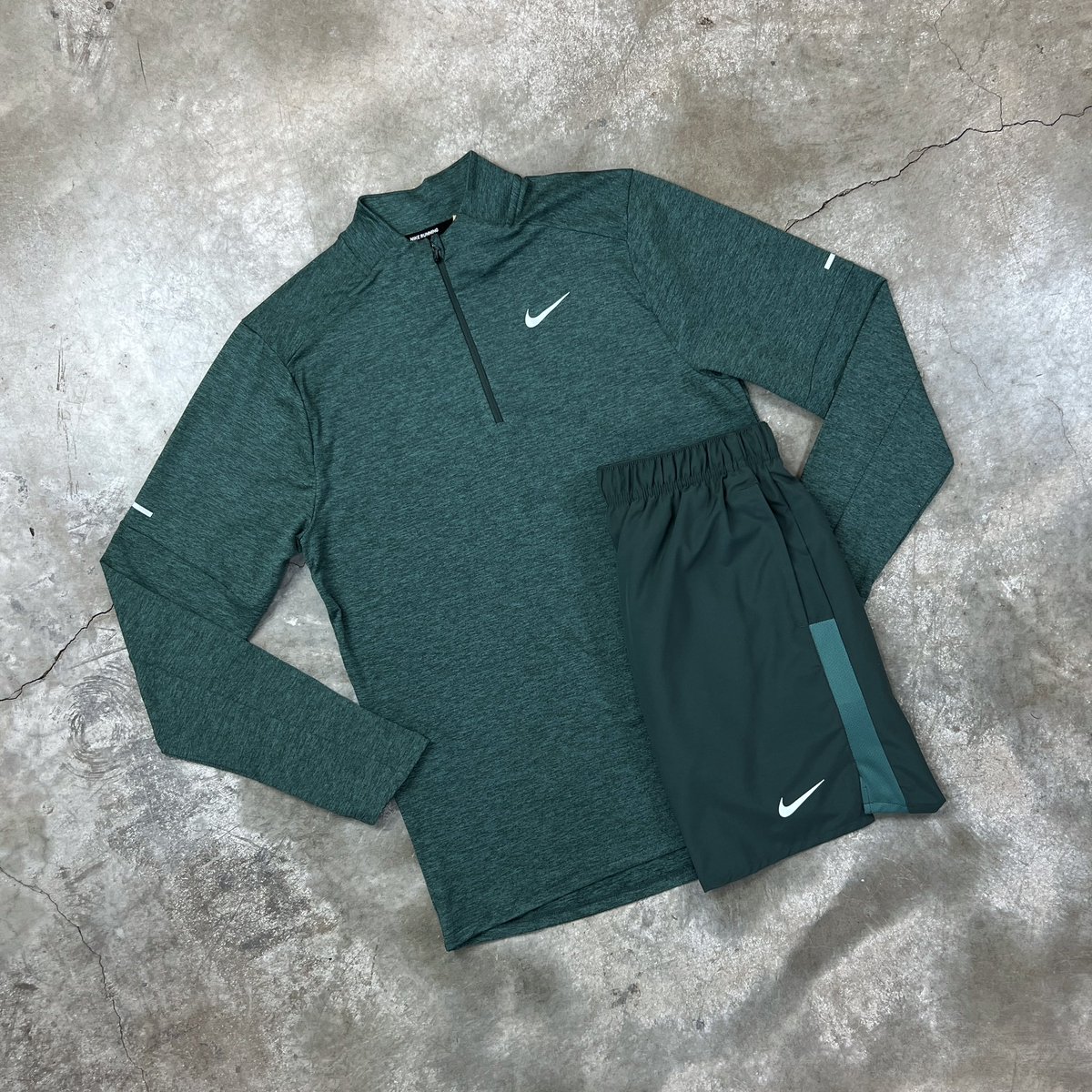 nike sphere half zip green