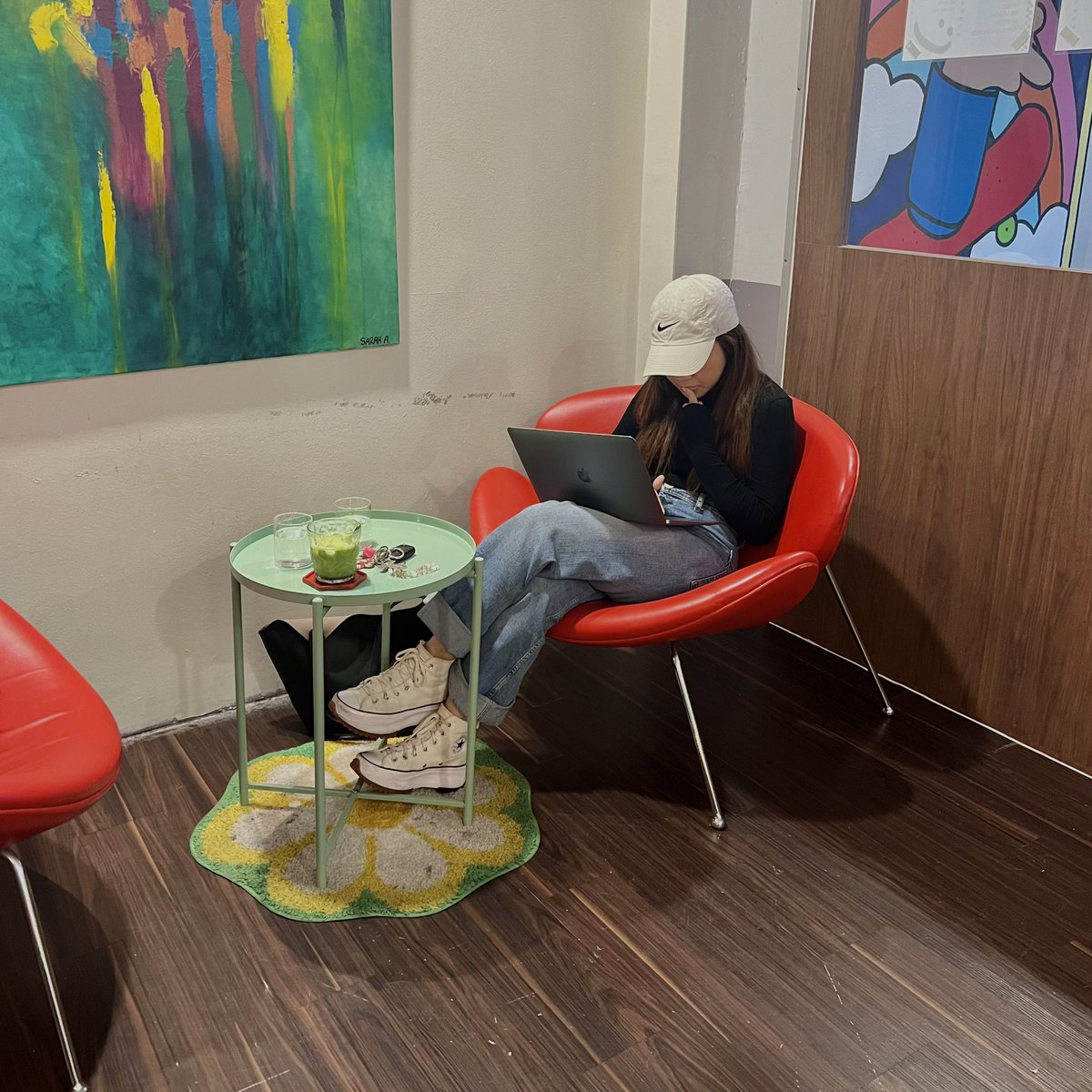 hanisjourned's tweet photo. From classrooms to barista brews, aesthetic cafe is the new go-to spot for productivity amongst students.

#JRN500
#DigitalJournalism
#JournExpose
#aestheticcafe #coffee 
#studentgoals #university

@JRN500 https://t.co/yMq5CRrYZF