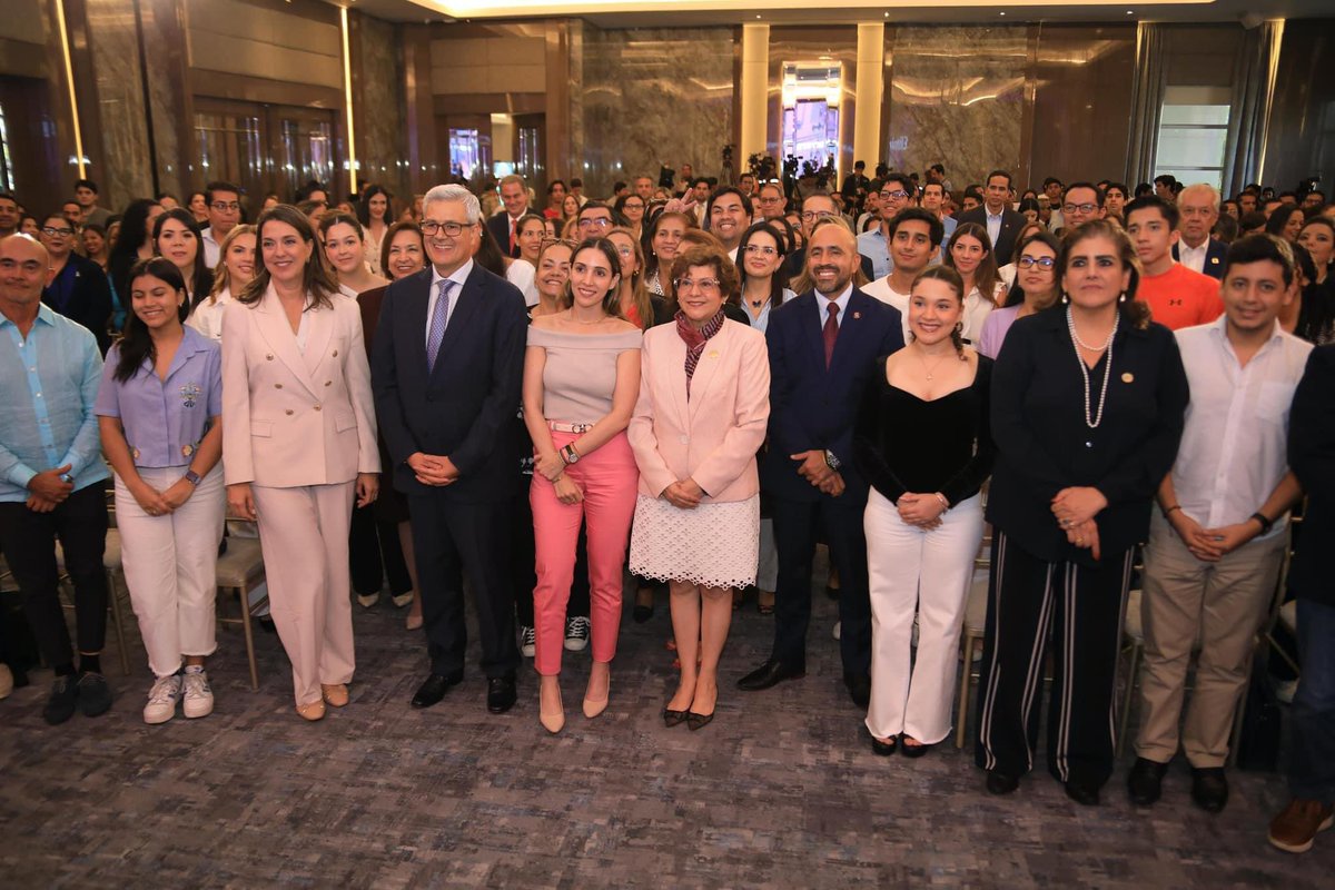 Participamos del lanzamiento del sello violeta liderado por el Ministerio de Comercio Exterior y Ministerio de Trabajo, con el cual promueven políticas que aseguren la equidad de género en el sector productivo.