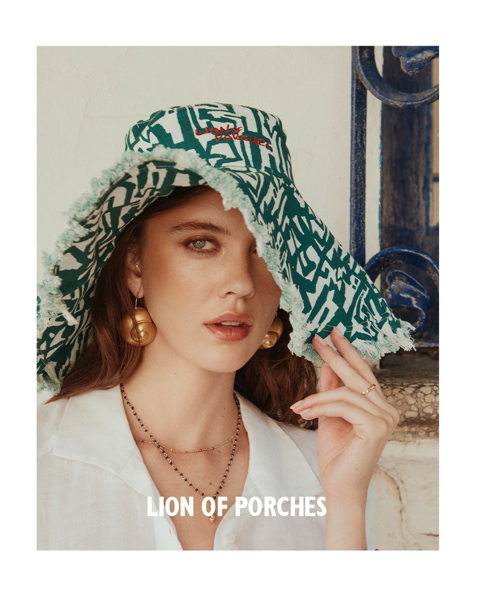 lionofporches's tweet photo. Acessorize with timeless pieces that blend the classic with the contemporary.
#lionofporches #womancollection #ss24 #summer #sitges https://t.co/C4guM5diZy