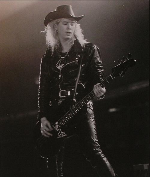 Guns N' Roses Pics tweet media