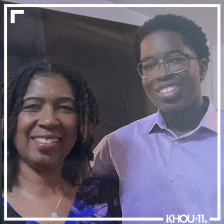 KHOU's tweet photo. DEADLY CRASH | DPS has identified the two victims who were killed in a crash on Cartwright Road in Missouri City as Angela Stewart, 53, and her son, Mason Stewart, 16. 

@KHOUStephanie has the latest on the investigation: https://t.co/AHJdBdkGdu https://t.co/PMemgdD1d8