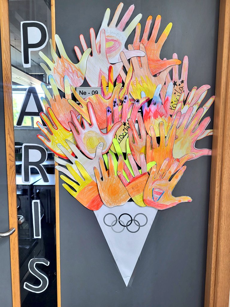 Miss Bull PE tweet media