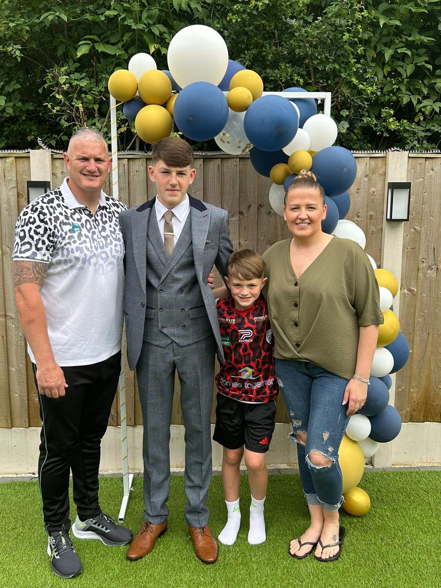 mado33927089's tweet image. Prom night for the oldest #wherehastimegone