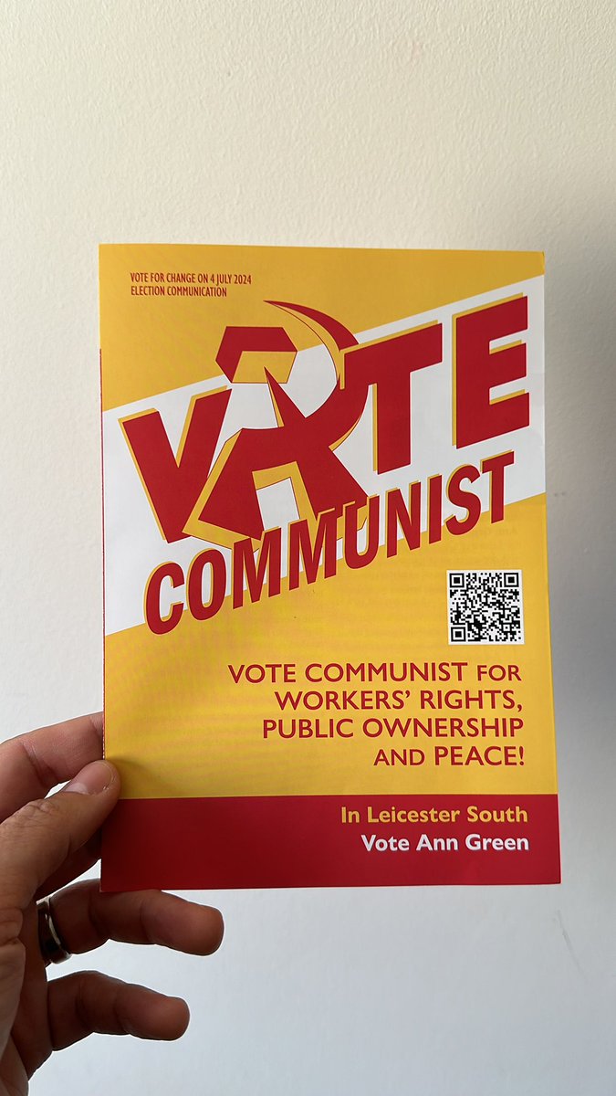 PeteMartinPhot1's tweet image. Not a political post, more of a logo/branding/graphical question….

Does this work??!

Doesn’t really say vote to me… 

Thoughts @c62_design @thatsjuice