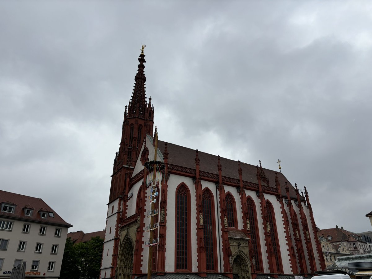 Frau WeigeltFerguson tweet media