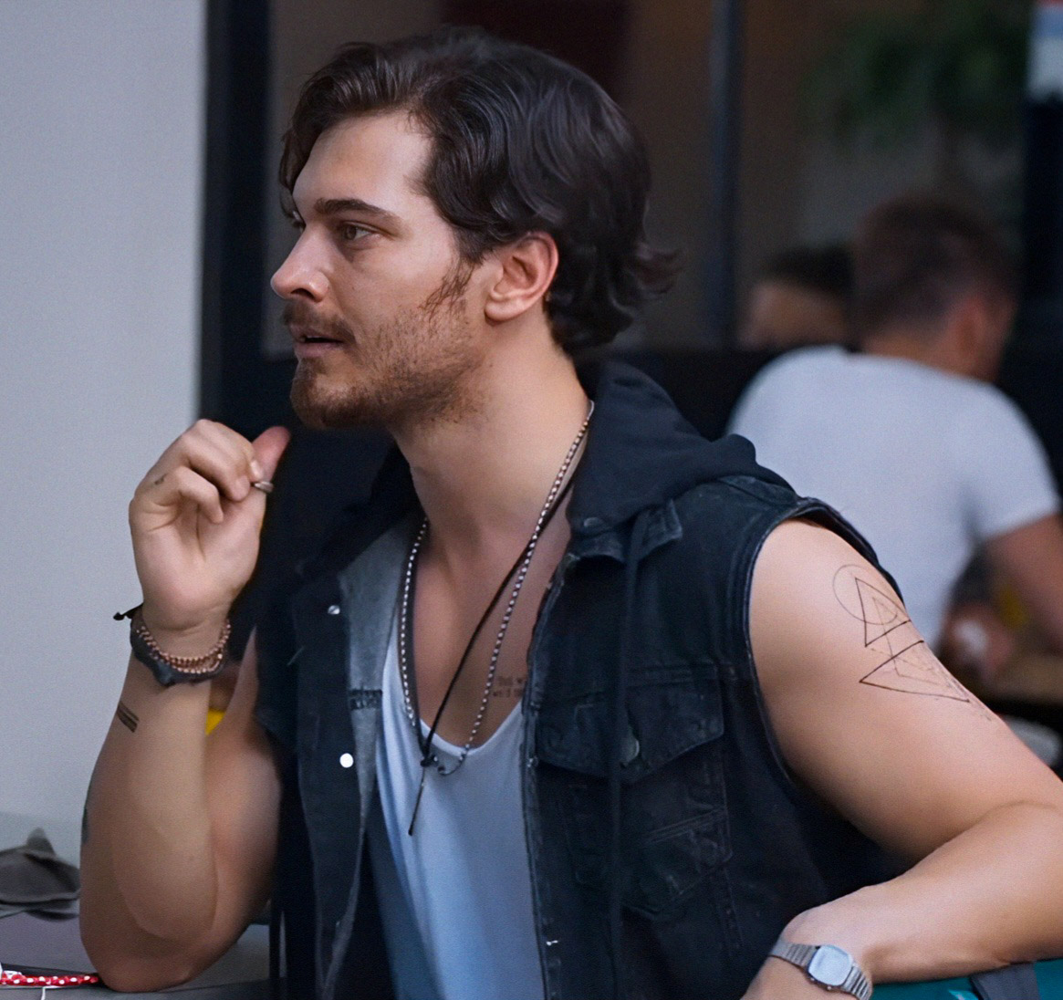 <a href="/cagatayulusoyy/">Çağatay Ulusoy</a> TThe movie Delibal, released in cinemas on December 25, 2015.
#CagatayUlusoy as #BarisAyaz in #Delibal had an exceptional role, it was a chameleon role and #Cagatay shone as a young man suffering from bipolar!
Delibal was the turning point in Cagatay's acting career! Well done !