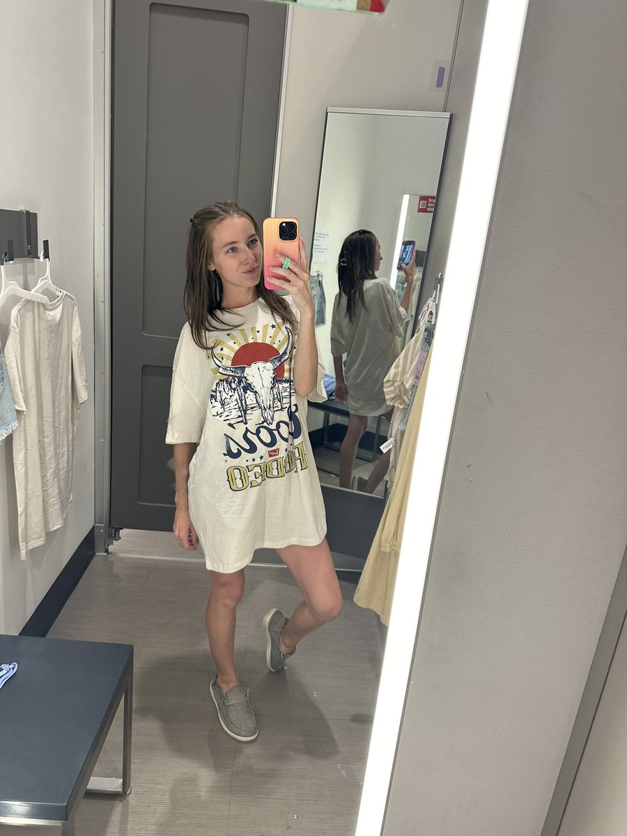 MamaToABadAce's tweet photo. I can FEEL Olivia coming back and my fucking god, I’m here for it. 

I feel good. I feel strong. I feel confident. I’m doing many things for ME, finally 🖤 https://t.co/cFYxpbdSzM