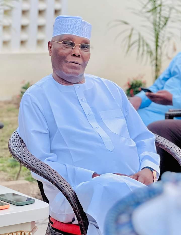 Ko mahaukaci ma yasan Son gaskiya nakewa Baba Atiku. 

#Atiku2027
#Atiku2027