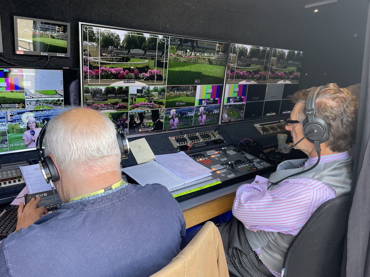 Project 4 Broadcast tweet media