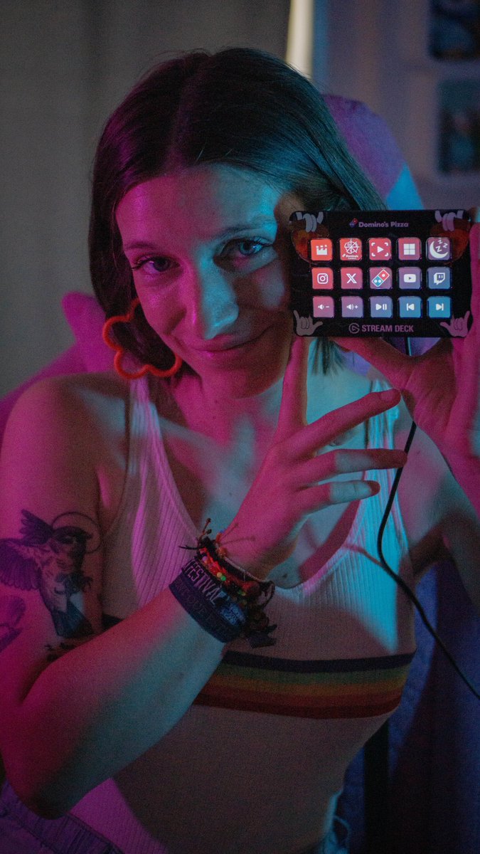 DominosGaming's tweet image. 🍕SORTEO DOMINO´S x ELGATO🕹️

Un año de pizzita gratis y una Stream Deck MK2 con un toque pizzero, ¿qué más quieeeeereees?😜

Para participar:
- Seguir a @DominosGaming y @elgatoES
- Menciona a tu creador de contenido fav
- Dar RT