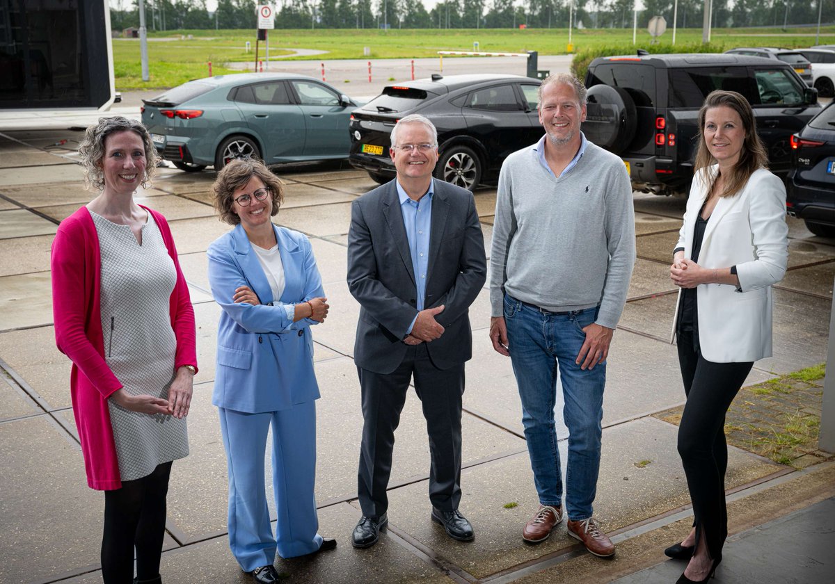 EuroNCAP's tweet photo. π¨ Euro NCAP partners with @RDWnl to test the #BringBackButtons protocol π¨
On 18 June, Euro NCAP & RDW successfully tested the HMI assessment protocol at the RDW Test Centre in Lelystad, Netherlands. β οΈ
https://t.co/irp5MRnTth π
https://t.co/b9a6uyu5hm π
#forsafercars https://t.co/KAdYeOd9Va