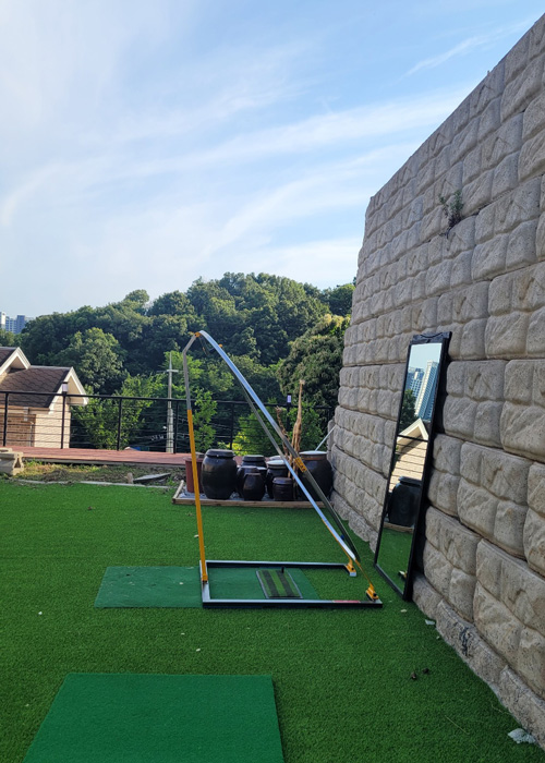 Proswing_Inc's tweet image. #스윙플레인2.0으로 #드라이버스윙궤도 #아이언스윙궤도 연습교정~ 실제 드라이버 길이 연습배트와 7번 아이언 길이 연습배트로 링에 걸쳐서 완벽한 스윙을 만들어 냅니다. 제품문의:1899-6637
#골프연습스윙 #골프스윙자세교정 #드라이버스윙도구 #아이언스윙도구 #드라이버궤도교정 #아이언궤도교정