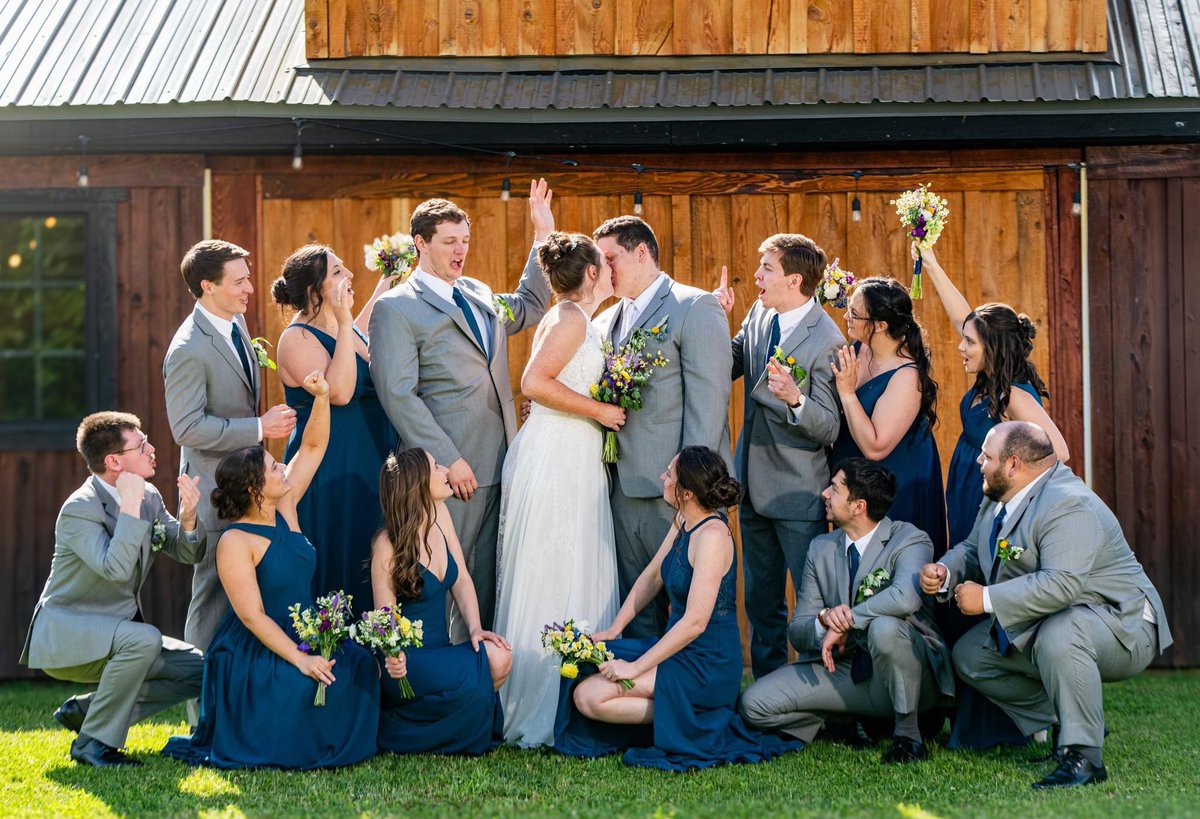 Just another life update as I never post anymore lol… 

I be a married man now!