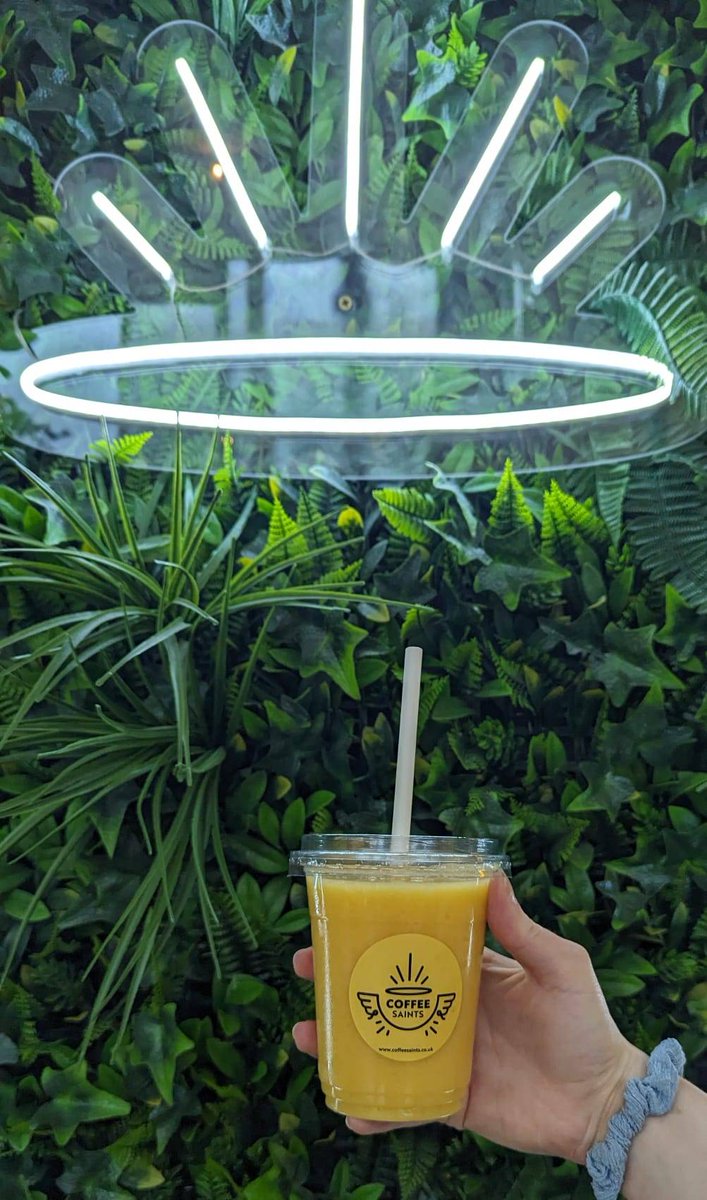 Happy National Smoothie day everyone! 🌞🥤
Choose from Mango&amp;passionfruit, Summerfruit or Strawberry&amp;banana! All delicious and perfect for a warm summer day!
#coffeelover #nationalsmoothieday #edinburghcoffeeshop #edinburghcafe #sunshine #Friday #socent #dogswelcome