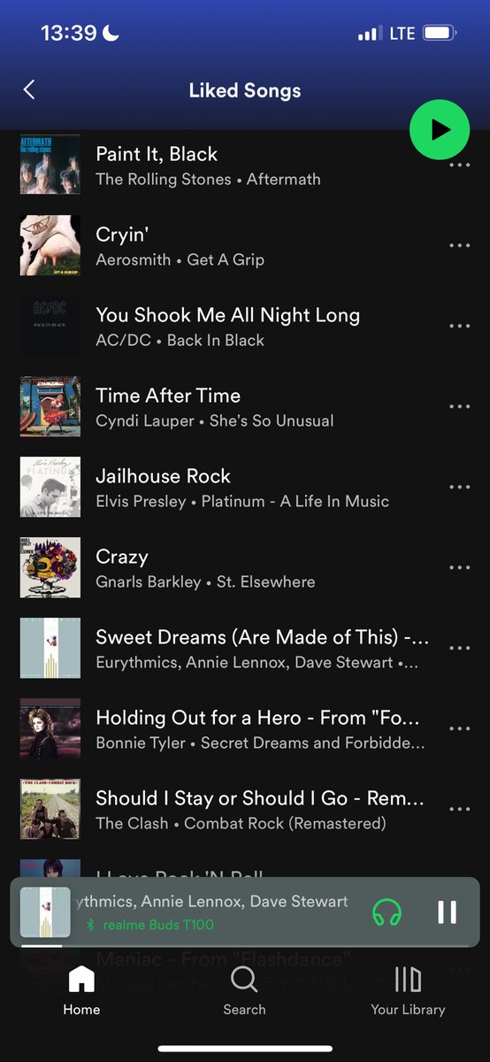 Just the comparison of my playlist 2 years ago and now. Could you guess which is the current one? 

Feel free to share your playlist, I’m craving for more songs 😍