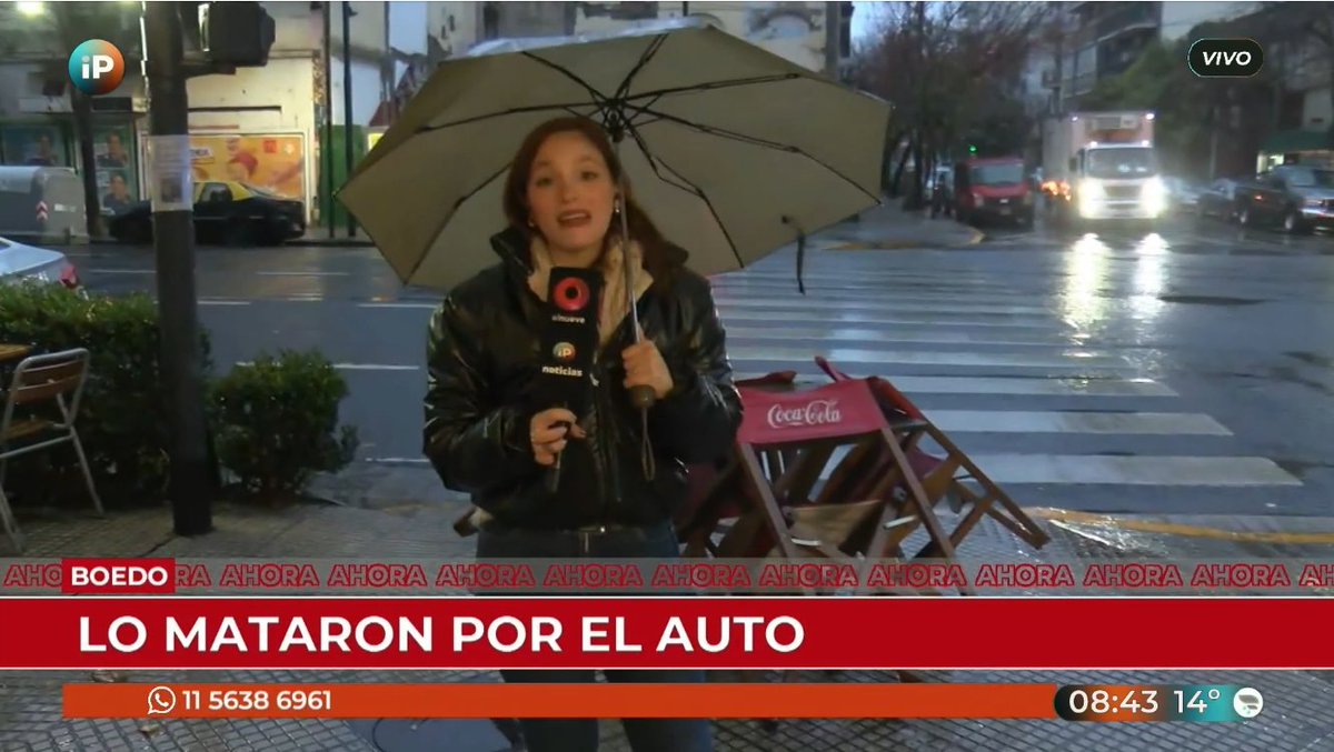 #AHORA 🔴 Boedo: mataron a un asesor de Verónica Magario en un intento de robo

👉 Testigos indican que podría tratarse de los mismos delincuentes que acechan a los vecinos desde hace semanas

🎙️ Informa <a href="/IannottiRomina/">Romina Iannotti</a> para #Amanece
Vivo 💻 twitch.tv/ip_noticias