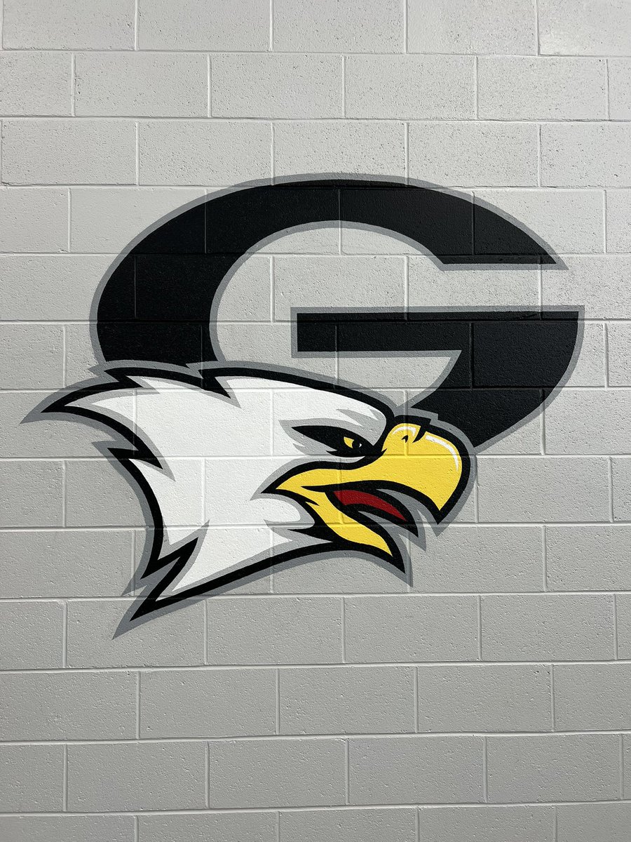 Thanks to Mr. Cassidy for hand-painting this mural of our G-Eagle in our locker rooms! #WarEagle 🦅