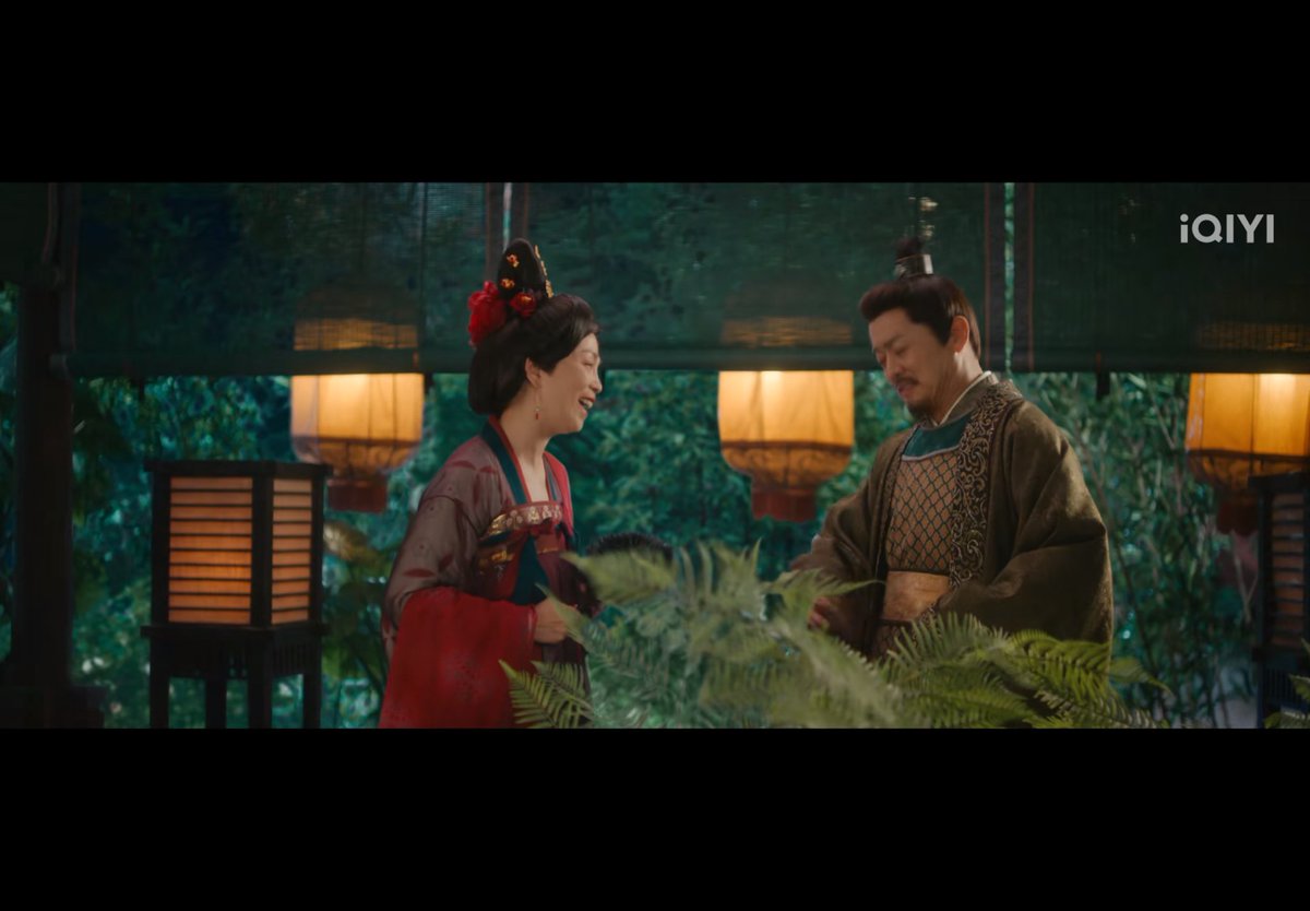 พาเลทสีหลักของเรื่องคือแดง เหลือง เขียว (เขียวแบบเขียวตามหลักห้าทิศ เขียวที่หมายถึงเขียวหยก จะอมฟ้านิดๆ) อ่ะ

  #FollowYourHeart  #คะนึงรักหัวใจเพรียกหา