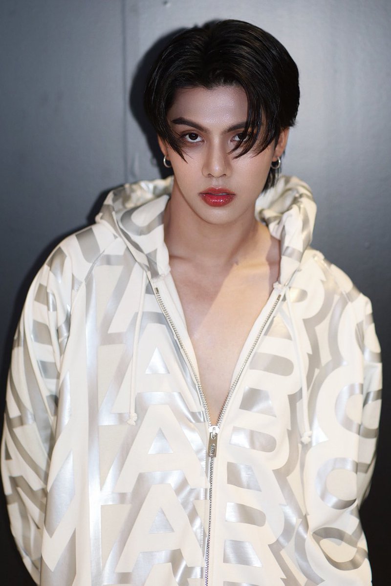 aunsam_makeup's tweet photo. Makeup &amp; hair @fort_fts  🩷🩷 https://t.co/KaAuzRiFXt